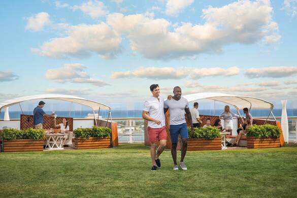 Celebrity Reflection - Lawn Club 4, ©CEL.jpg